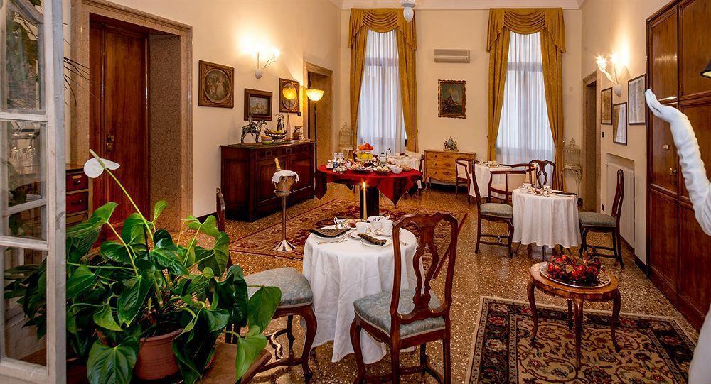 Bed and Breakfast Ca' Cappellis Venedig Exterior foto