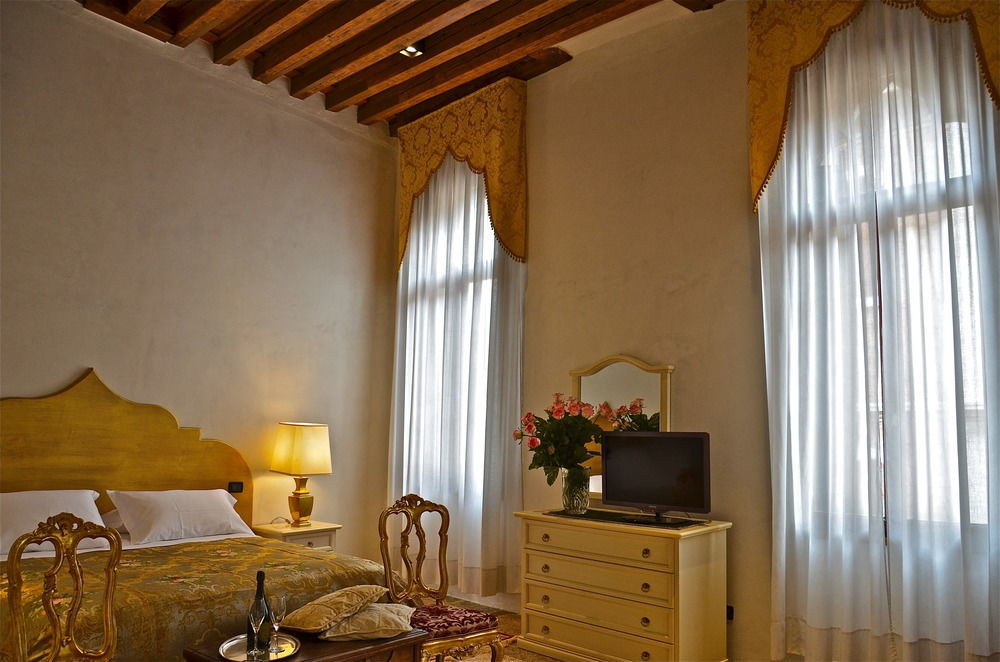Bed and Breakfast Ca' Cappellis Venedig Exterior foto
