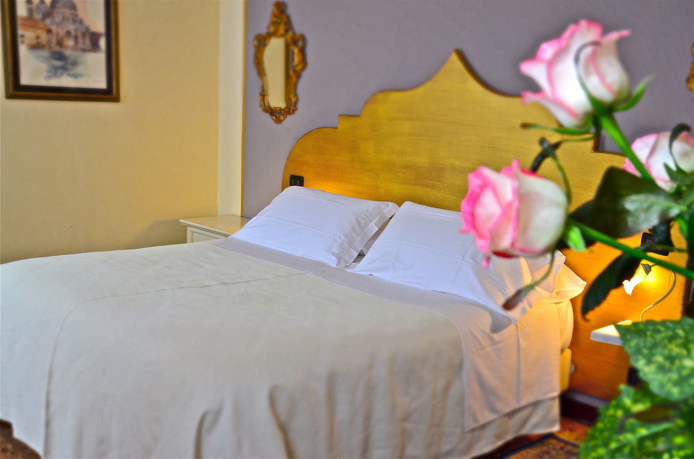Bed and Breakfast Ca' Cappellis Venedig Exterior foto
