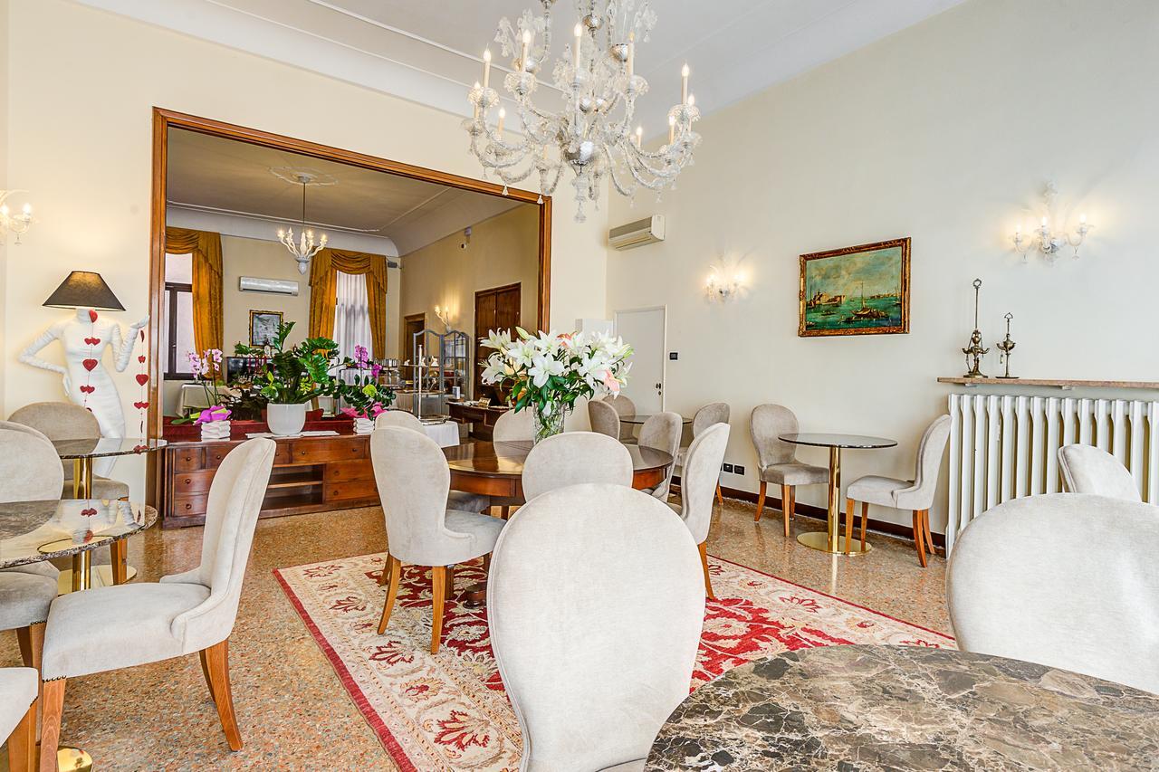 Bed and Breakfast Ca' Cappellis Venedig Exterior foto